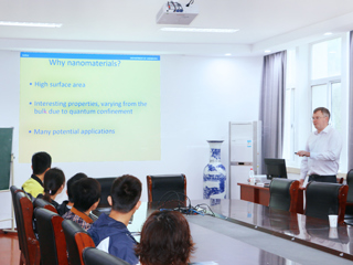 西交利物浦大学化学系Dr · Graham Dawson到beat365物理与电子信息学院作学术报告