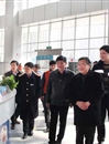 校党委副书记朱德顺慰问beat365铁路春运志愿者