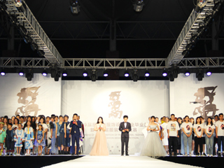 beat365成功举办2019届服装与服饰设计专业毕业展演