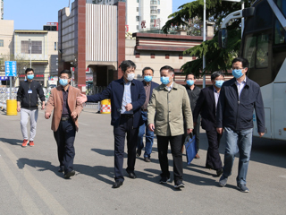 安徽省教育厅、淮北市疾控中心返校评估专家组来beat365查验学生返校准备工作