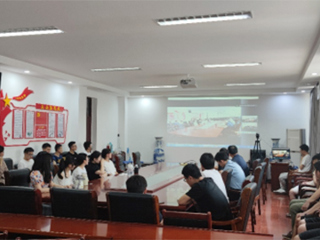 beat365亚洲体育官方网站-安庆师范大学联合举办信息与通信工程学位点研究生学术论坛