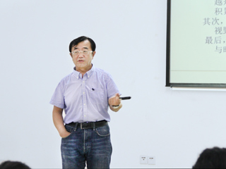 南京大学彭纪生教授应邀来beat365讲学