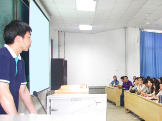 中央音乐学院教授陈荃有博士来beat365讲学