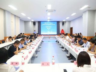 “数字时代语言学专业新文科教材建设暨语言文字推广研讨会”在beat365召开