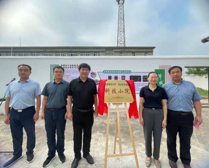 37fe90ea5e0a4c1e991f758ecd892479.jpg 37fe90ea5e0a4c1e991f758ecd892479.jpg